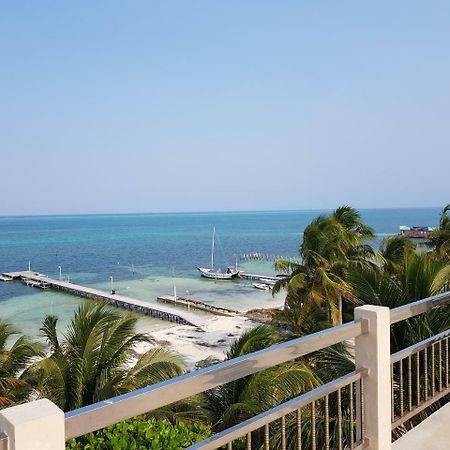 Caye Caulker Beach Hotel Екстериор снимка