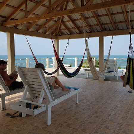 Caye Caulker Beach Hotel Екстериор снимка
