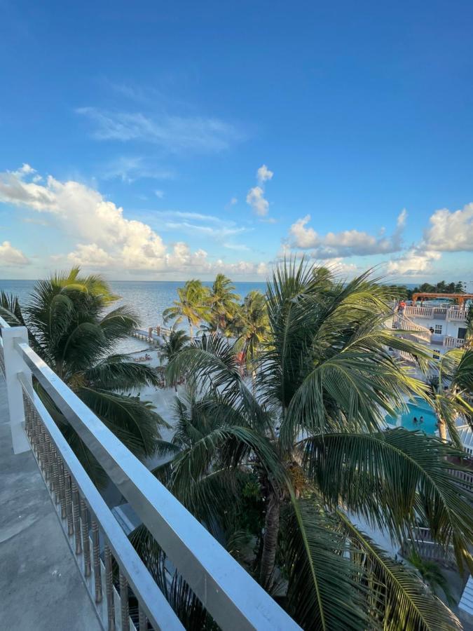 Caye Caulker Beach Hotel Екстериор снимка