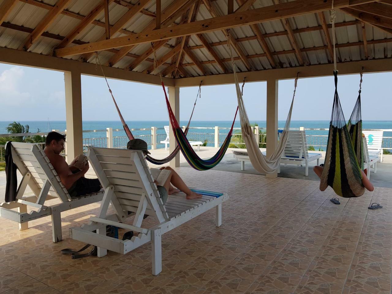 Caye Caulker Beach Hotel Екстериор снимка